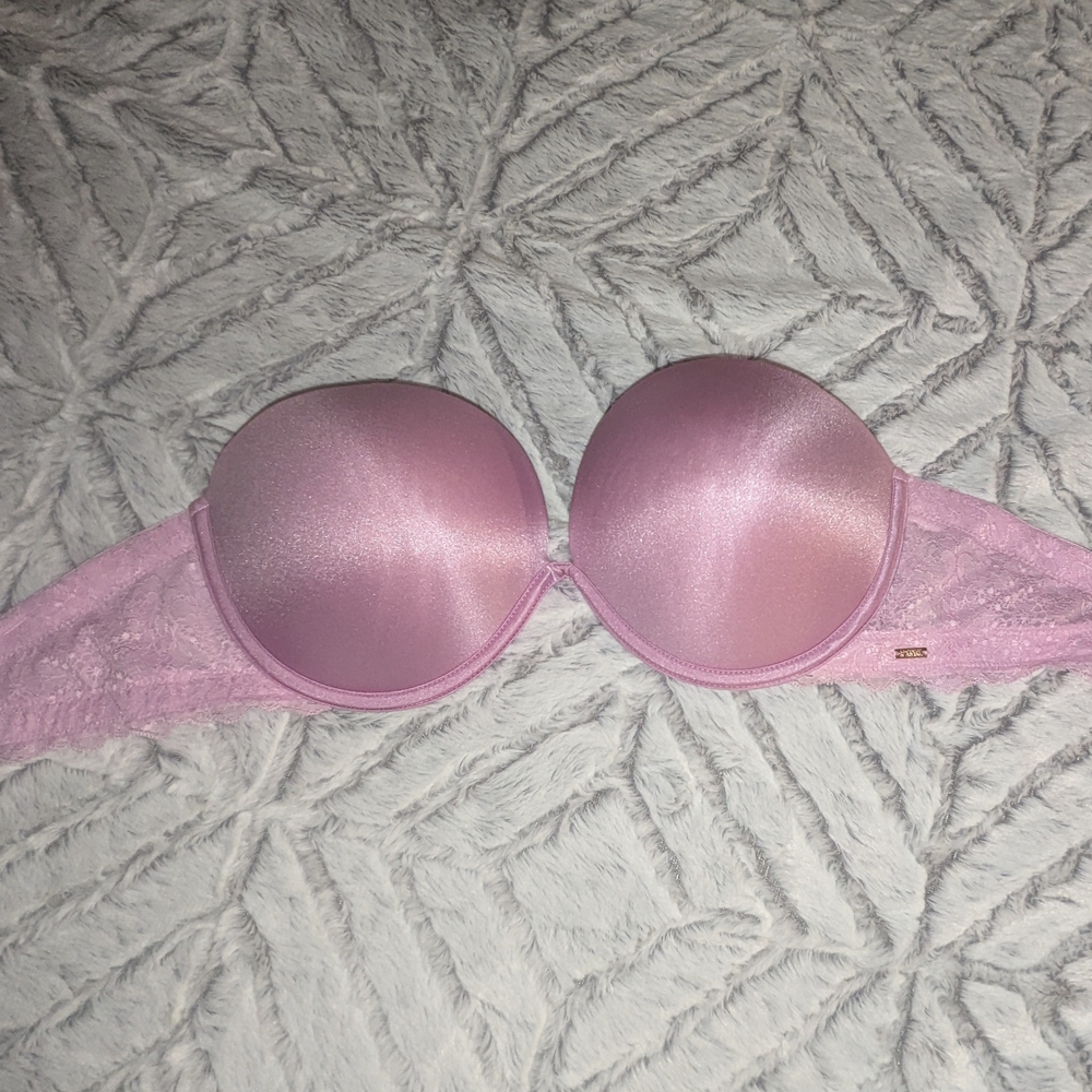 Elegant Pink Lace Strapless Bra